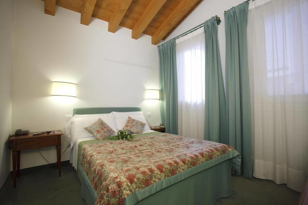 Albergo Al Moretto Кастельфранко-Венето Экстерьер фото